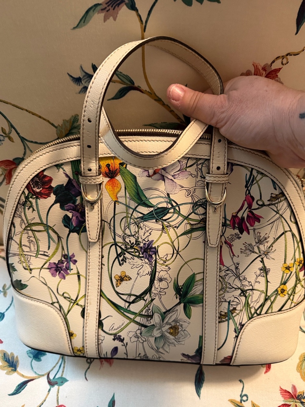 Vintage Gucci Cream Floral Print Dome Satchel with Multicolor Blooms - Picture 1 of 13